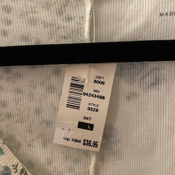 Aeropostale cotton long sleeve v-neck crop top, Size L, NWT - Picture 3 of 5